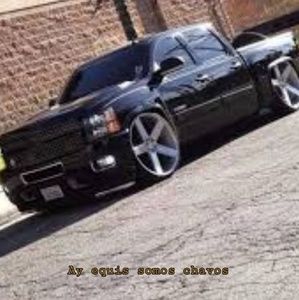 Meet your Posher, Anibal